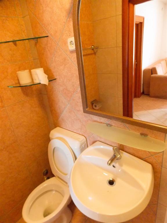 Apartments Frane (Adults Only) Novalja Room photo